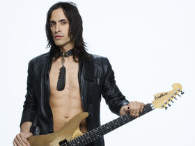 MusicRadar interview: Extreme's Nuno Bettencourt